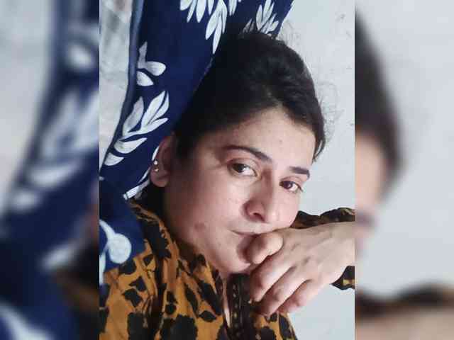 Khadija3 webcam