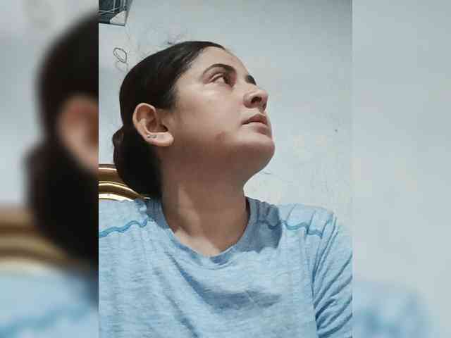 Khadija3 webcam