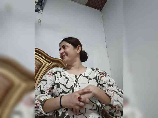 Khadija3 webcam