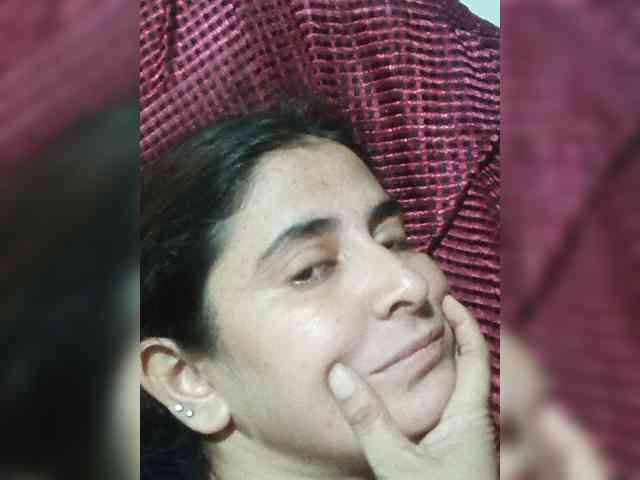 Khadija3 webcam