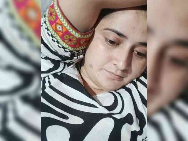 Khadija3 webcam