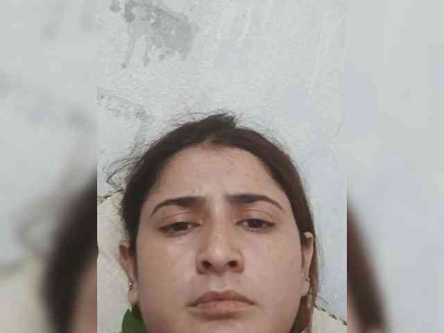 Model: Khadija3