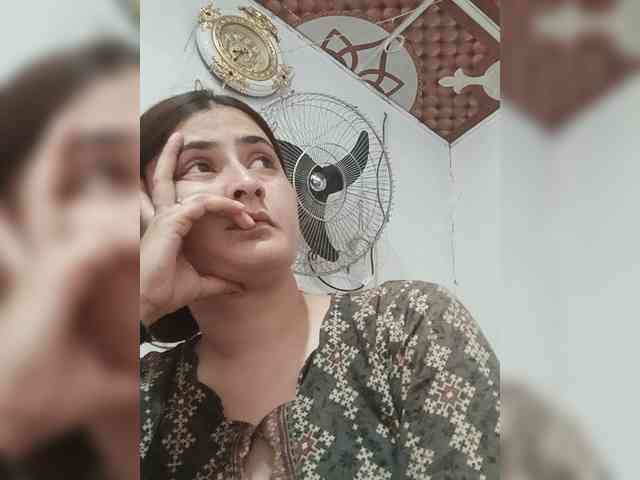 Model: Khadija3