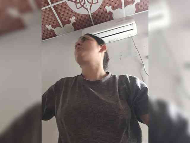 Khadija3 webcam