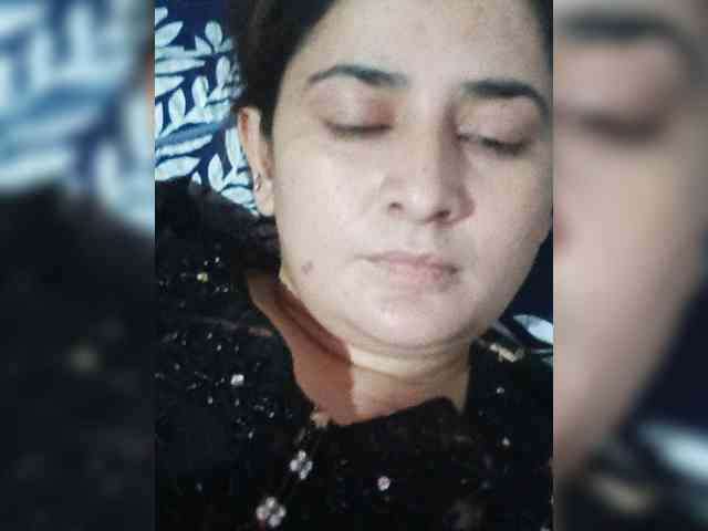 Khadija3 webcam
