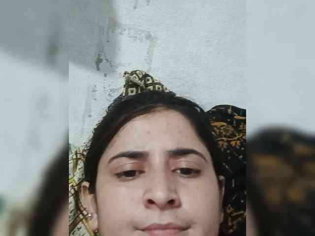 Khadija3 webcam