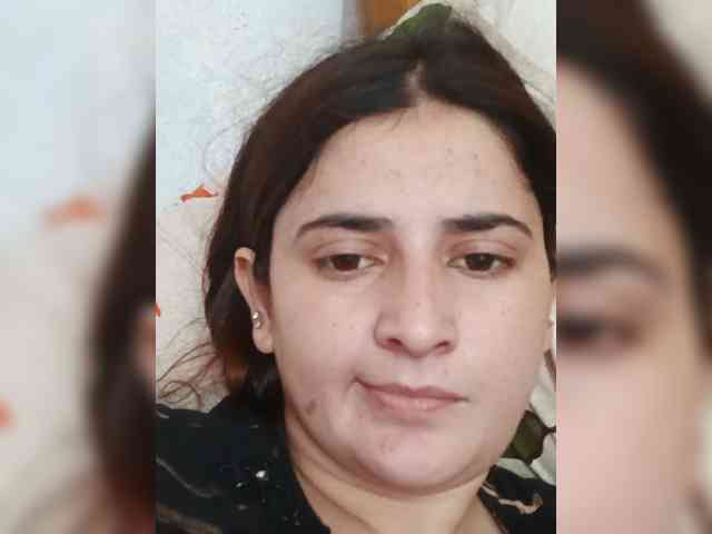 Khadija3 webcam
