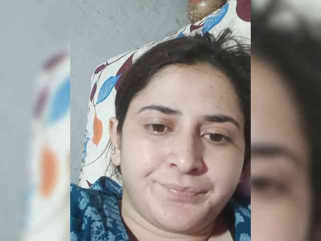 Khadija3 webcam