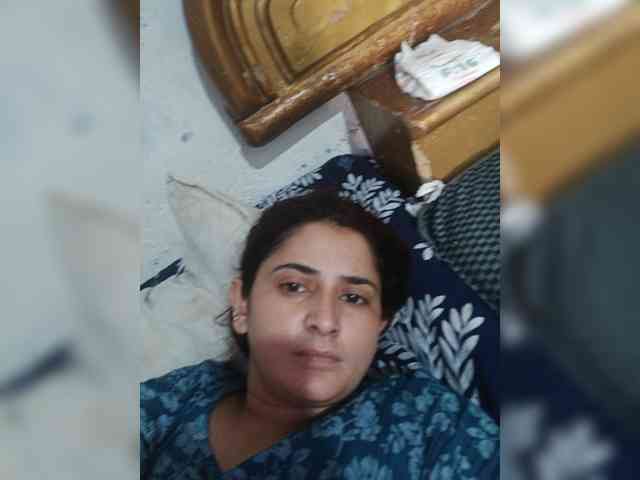 Khadija3 webcam