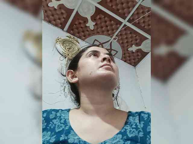 Modèle: Khadija3