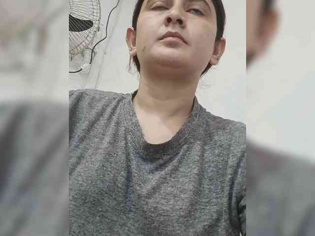 Khadija3 webcam