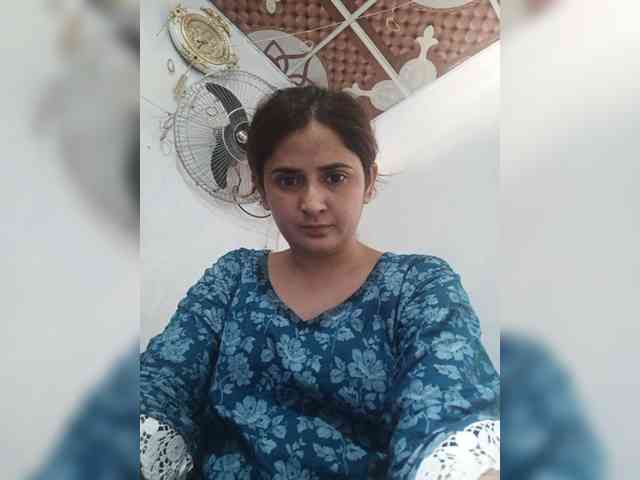 Khadija3 webcam