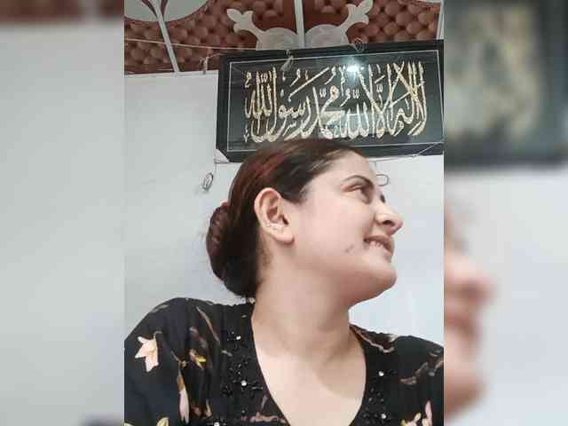 Khadija3 webcam