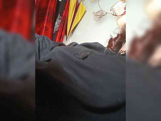 Khadija3 webcam