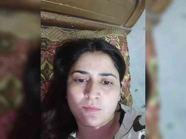 Khadija3 webcam