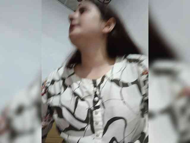Khadija3 webcam