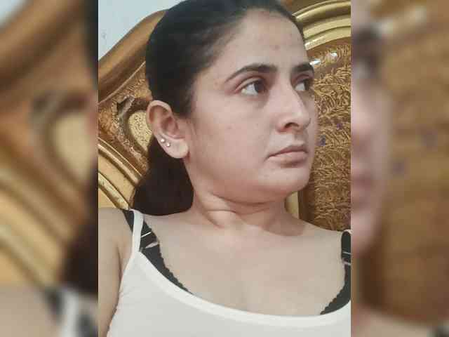 Khadija3 webcam