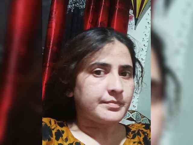 Khadija3 webcam