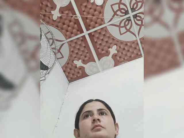Khadija3 webcam