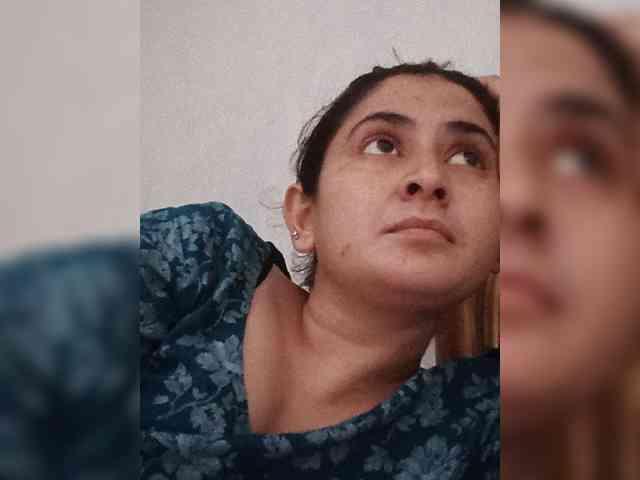 Khadija3 webcam