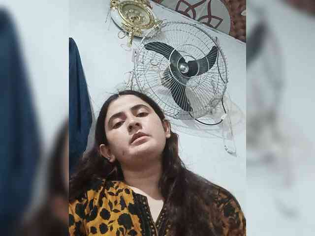Khadija3 webcam