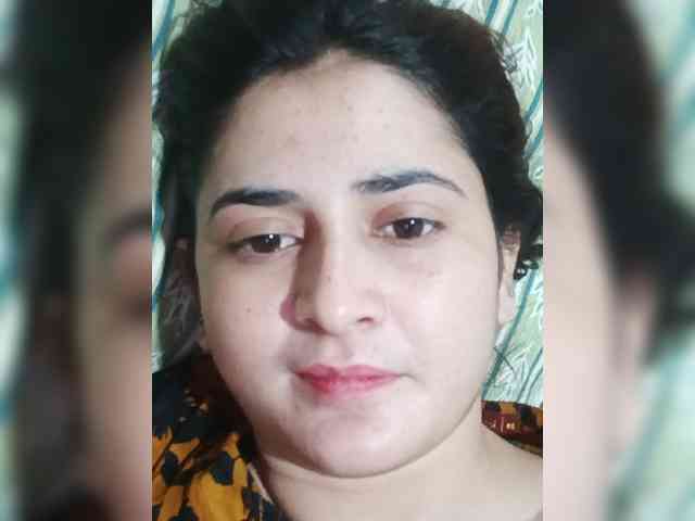 Khadija3 webcam