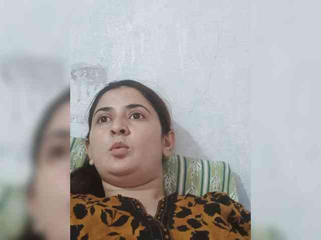 Khadija3 webcam