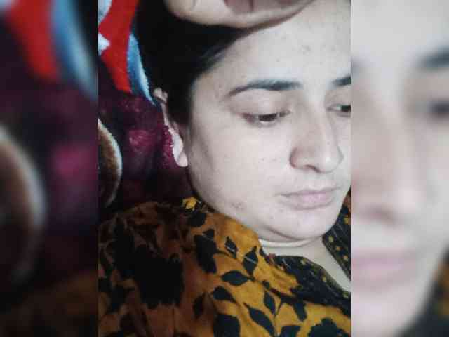 Khadija3 webcam