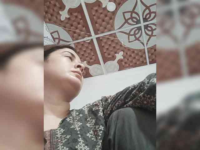 Khadija3 webcam