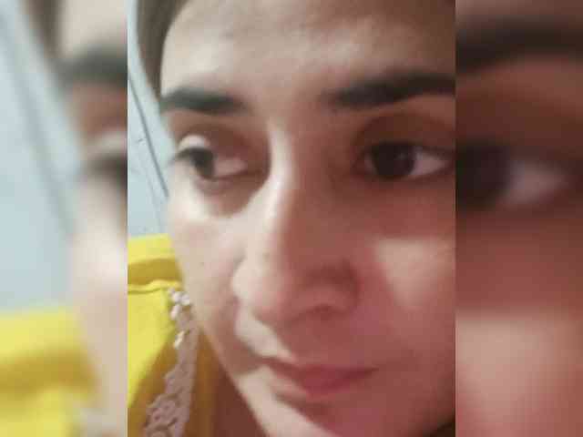 Khadija3 webcam