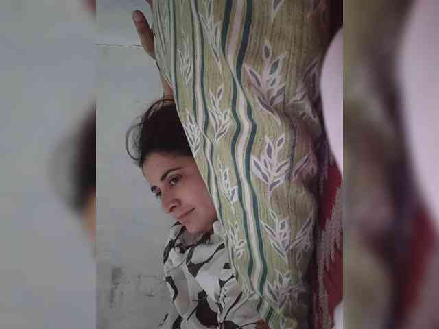 Khadija3 webcam