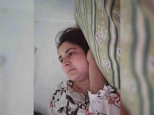 Khadija3 webcam