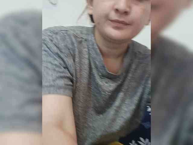 Khadija3 webcam