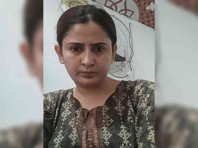 Khadija3 webcam