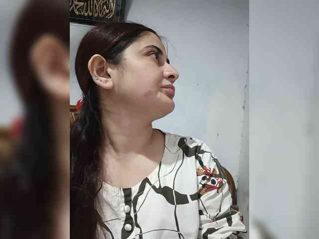 Khadija3 webcam