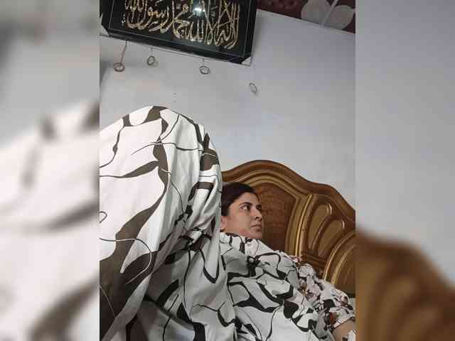 Khadija3 webcam