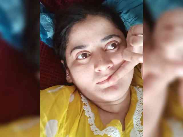 Khadija3 webcam