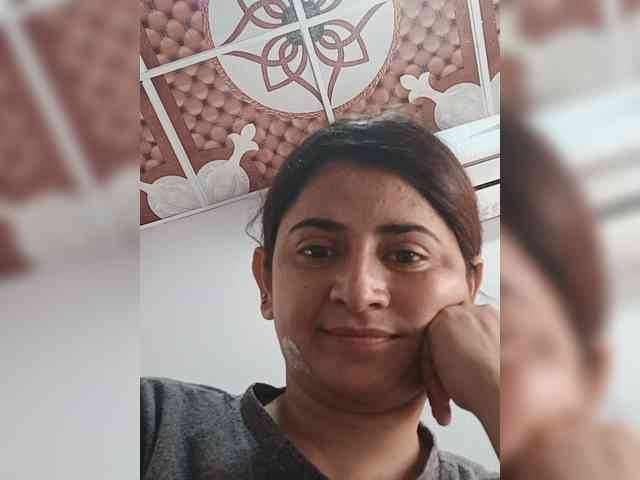 Khadija3 webcam