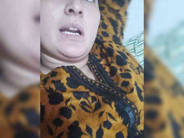 Khadija3 webcam