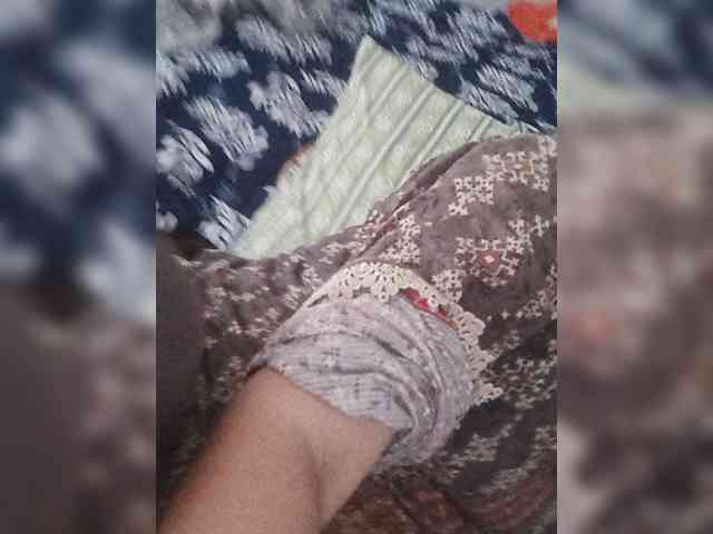 Khadija3 webcam