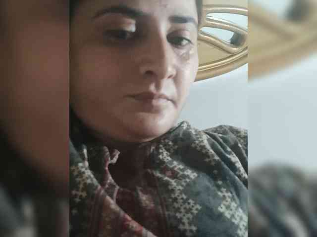 Khadija3 webcam