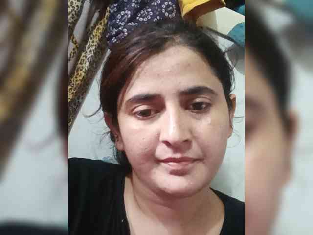 Khadija3 webcam
