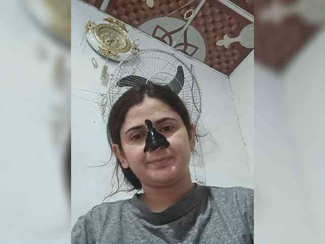 Model: Khadija3
