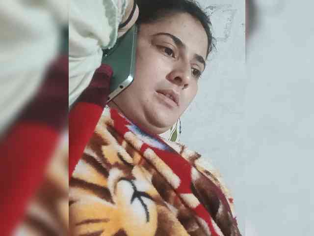Khadija3 webcam