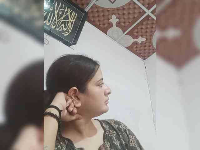 Model: Khadija3