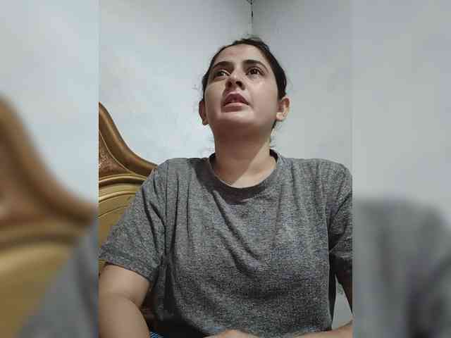 Khadija3 webcam