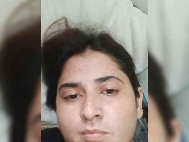 Khadija3 webcam