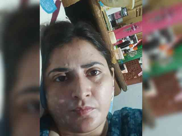 Khadija3 webcam