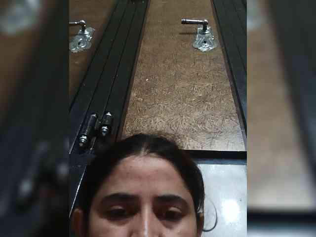 Khadija3 webcam