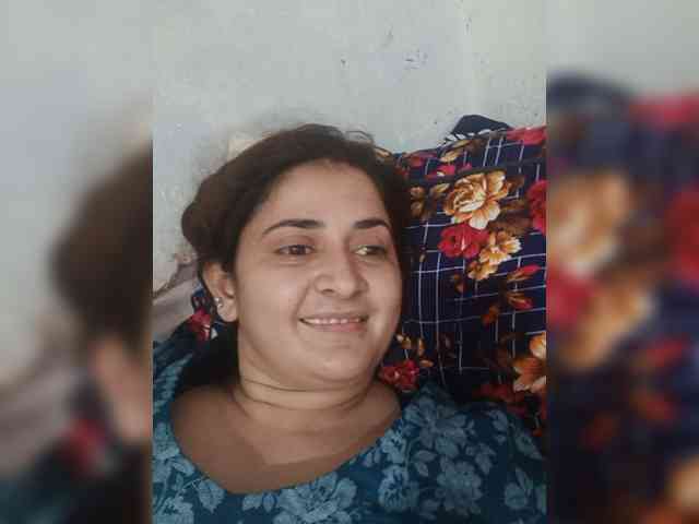 Khadija3 webcam